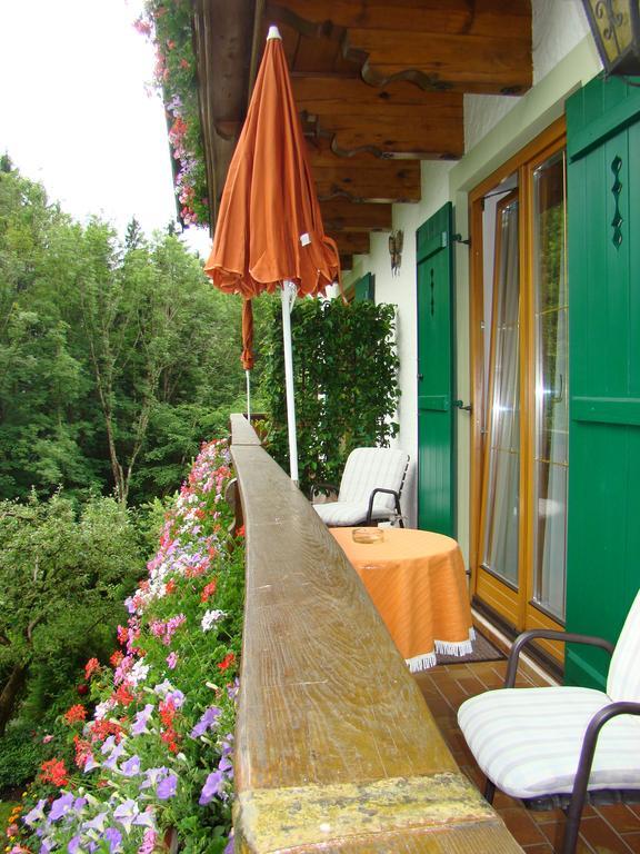 Landhaus Teufl Acomodação com café da manhã Faistenau Quarto foto